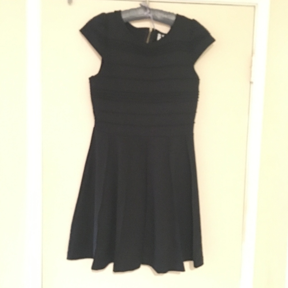 Elle LBD